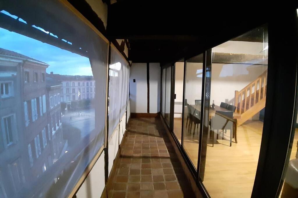 Appartement Exceptionnel 4 Etoiles Hyper Centre Albi 65 M2 Au 4Eme Etage Sans Ascenseur Avec Une Tour Du 12Eme Siecle Εξωτερικό φωτογραφία